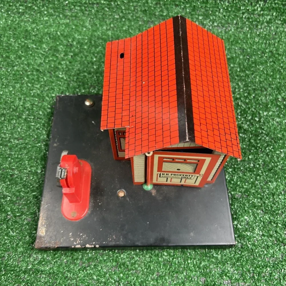 Vintage Marx Railroad Crossing Building‎ & Gate Watchman For Parts Or Repair